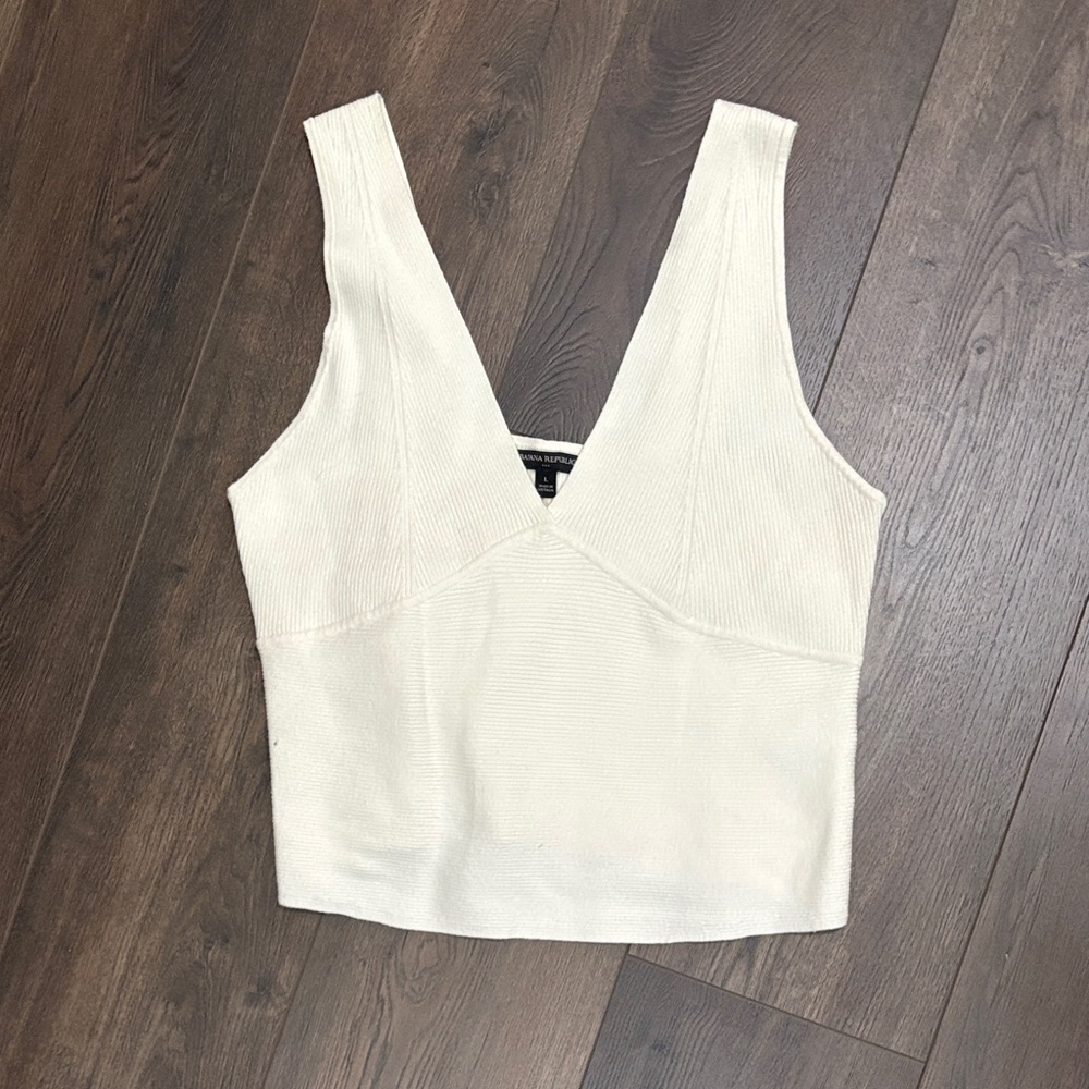 Banana Republic Cream V-Neck Tank Top